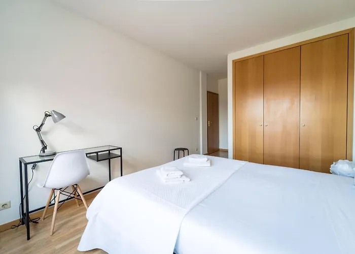 Espirito Santo - T4 Familiar - Appartement